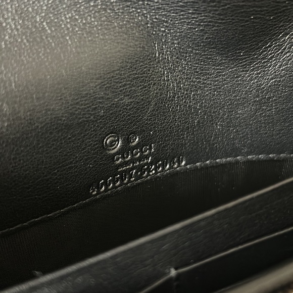 Gucci Microguccissima Wallet On Strap - Picture 6 of 10